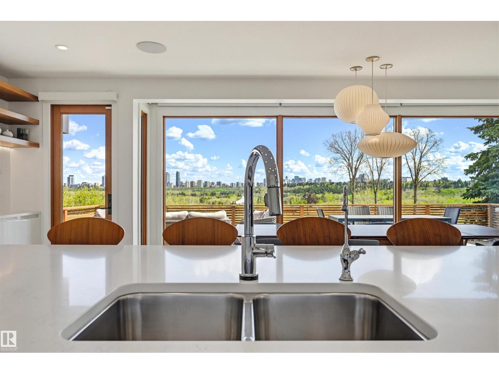 2 VALLEYVIEW CR NW - 17
