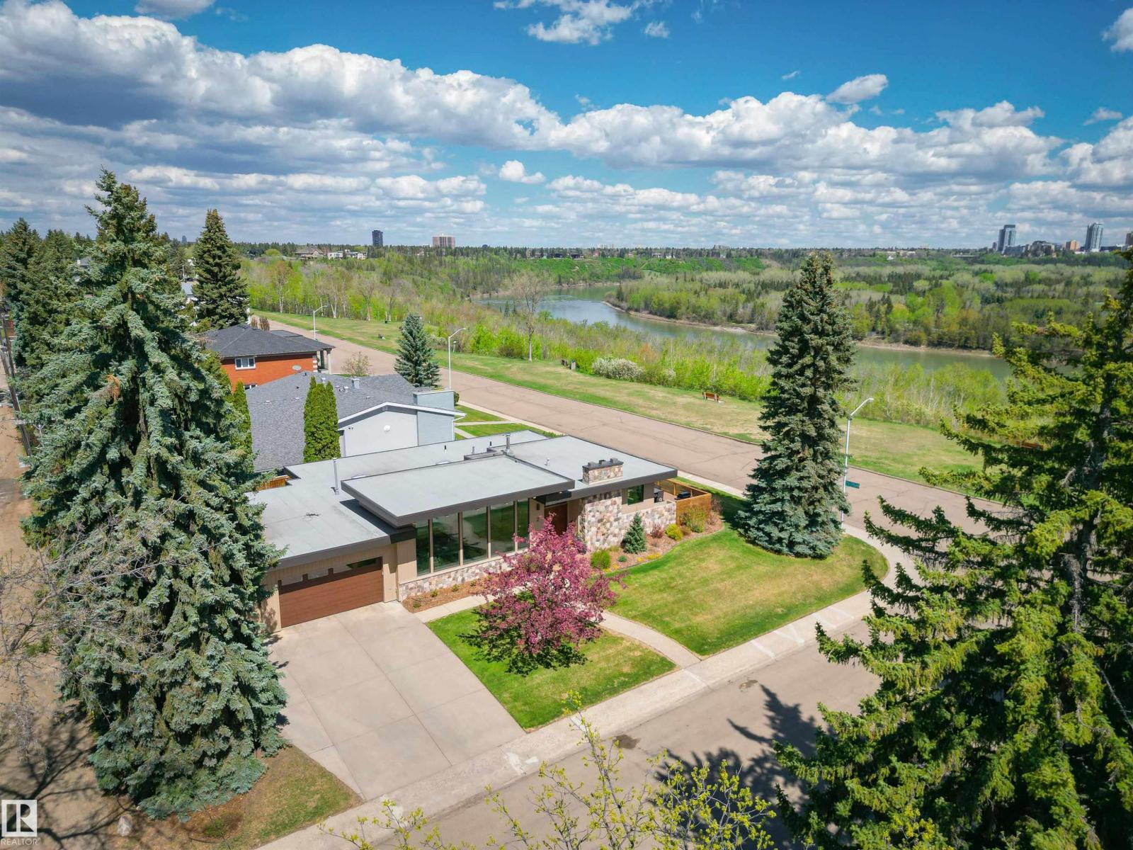 2 VALLEYVIEW CR NW - 72