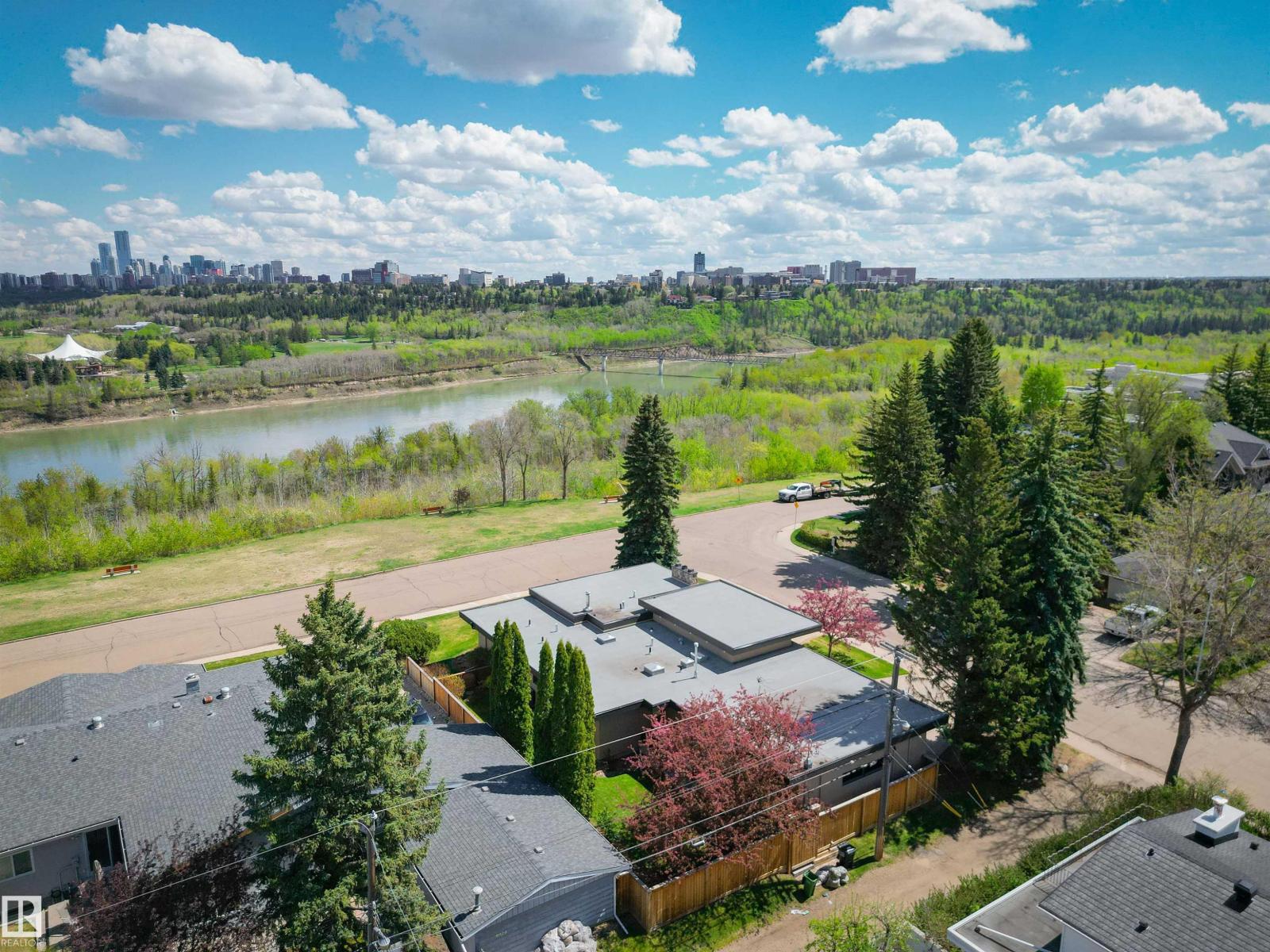 2 VALLEYVIEW CR NW - 68