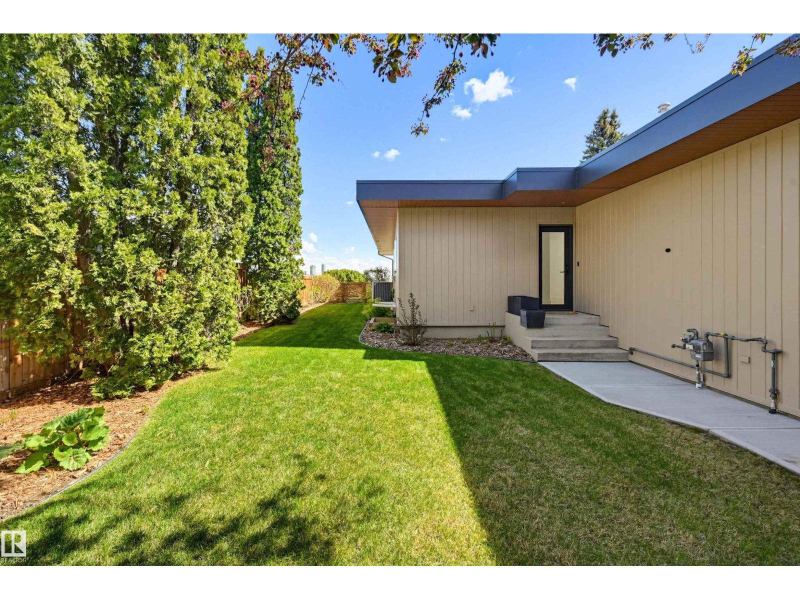 2 VALLEYVIEW CR NW - 63