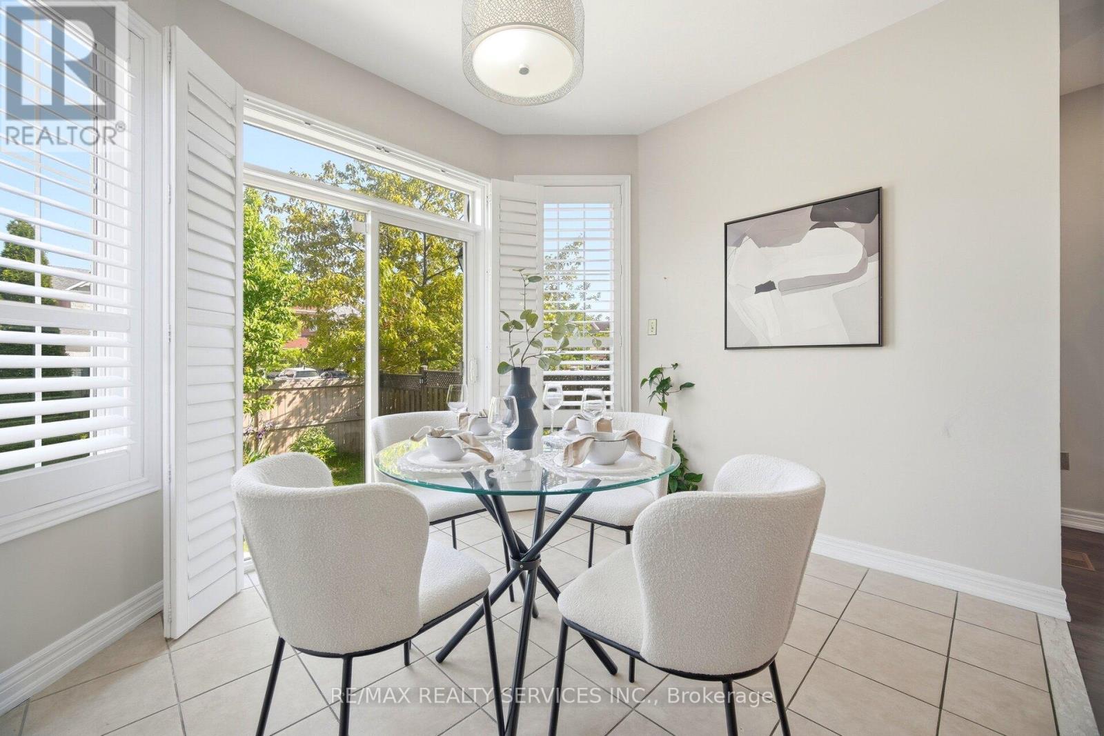 10 DEEPCORAL COURT - 13