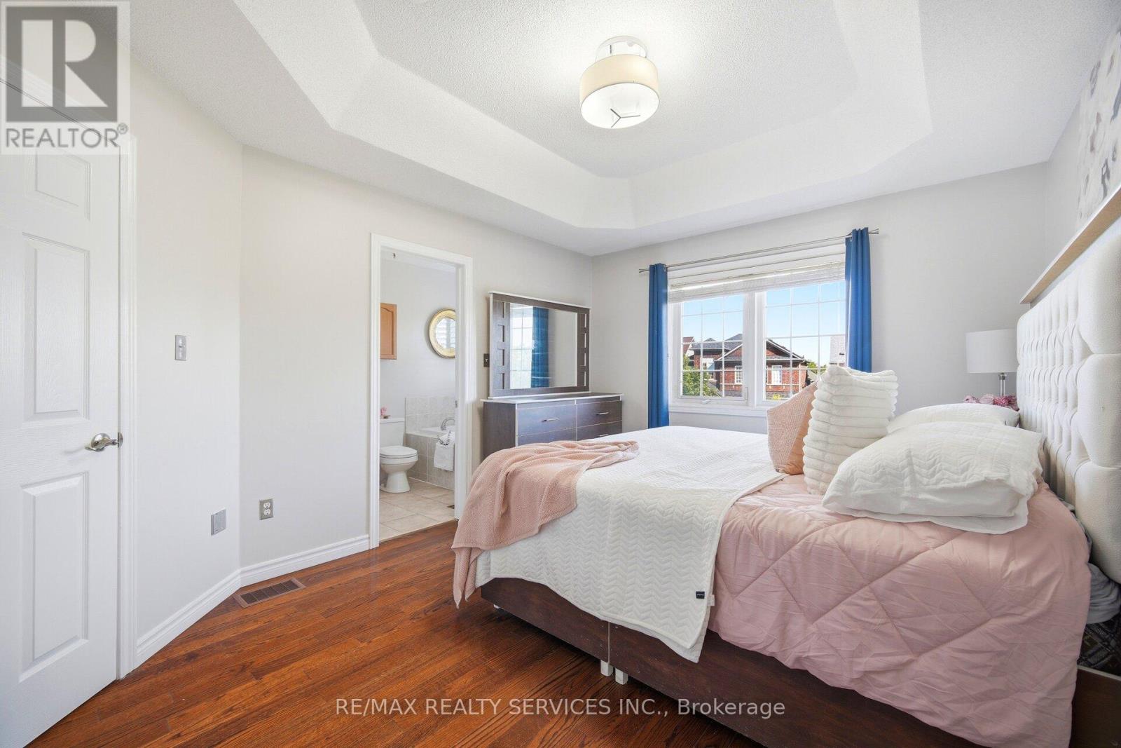 10 DEEPCORAL COURT - 20