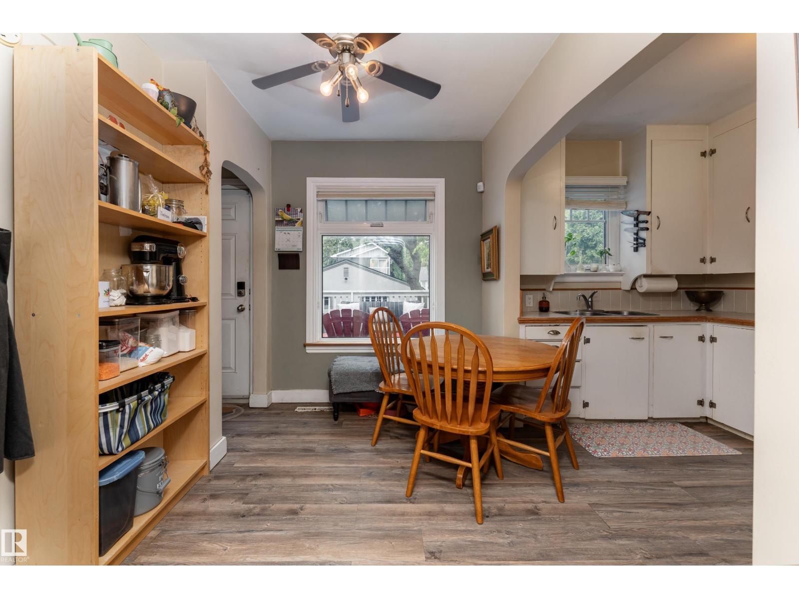 11228 67 ST NW - 8