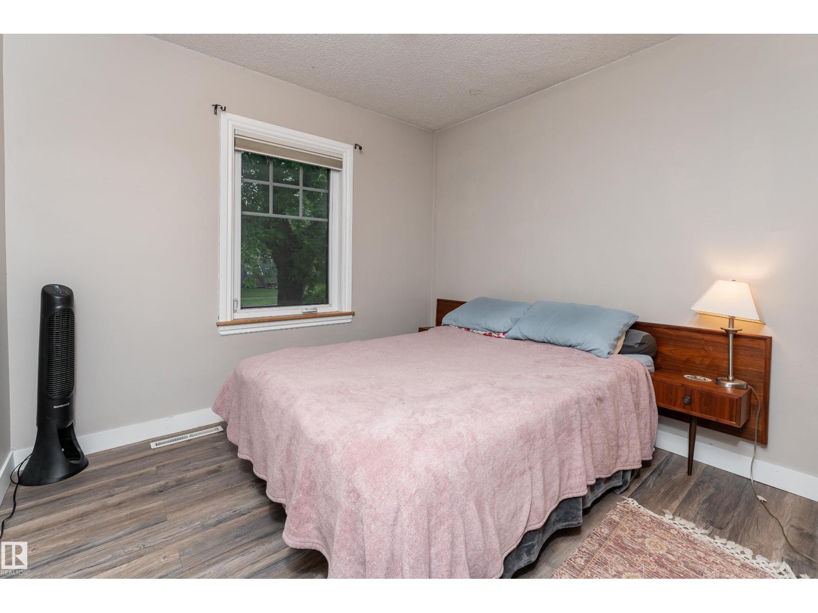 11228 67 ST NW - 12