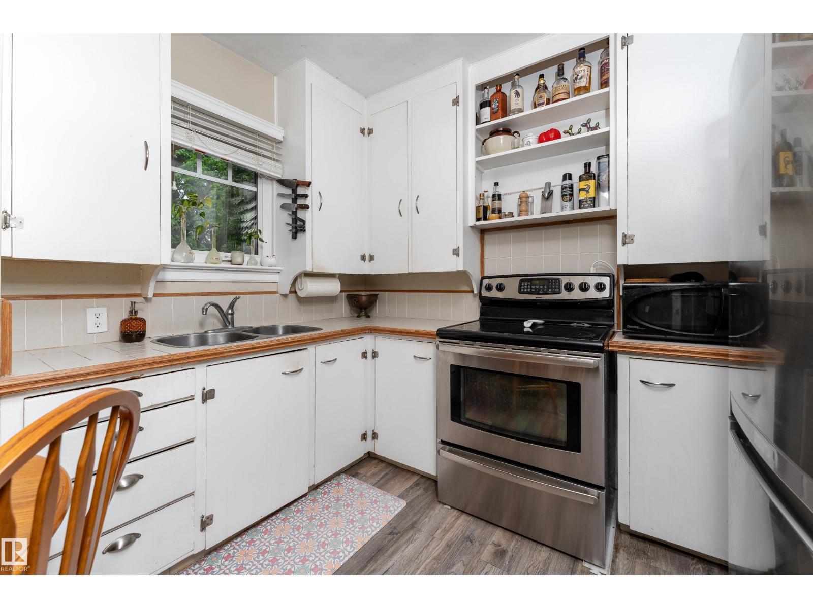 11228 67 ST NW - 7