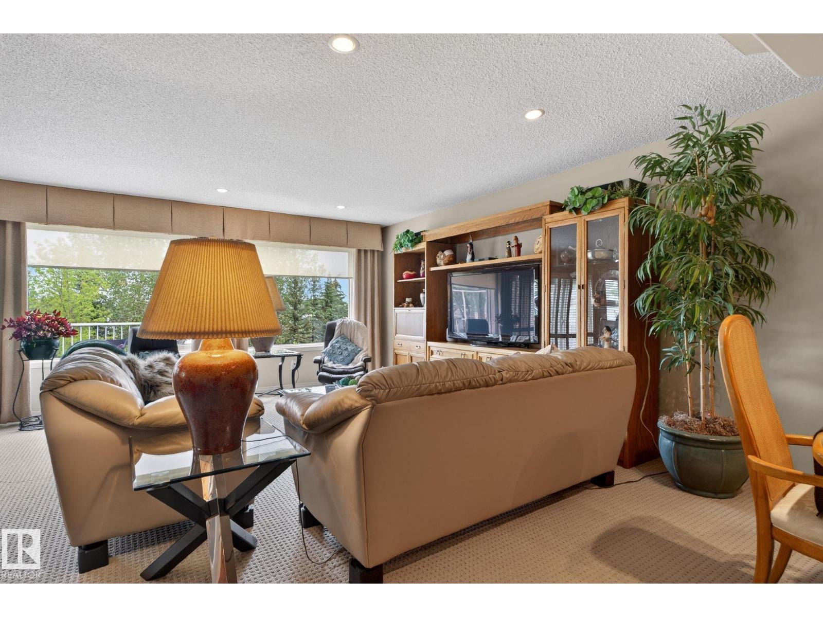#34 330 GALBRAITH CL NW - 13