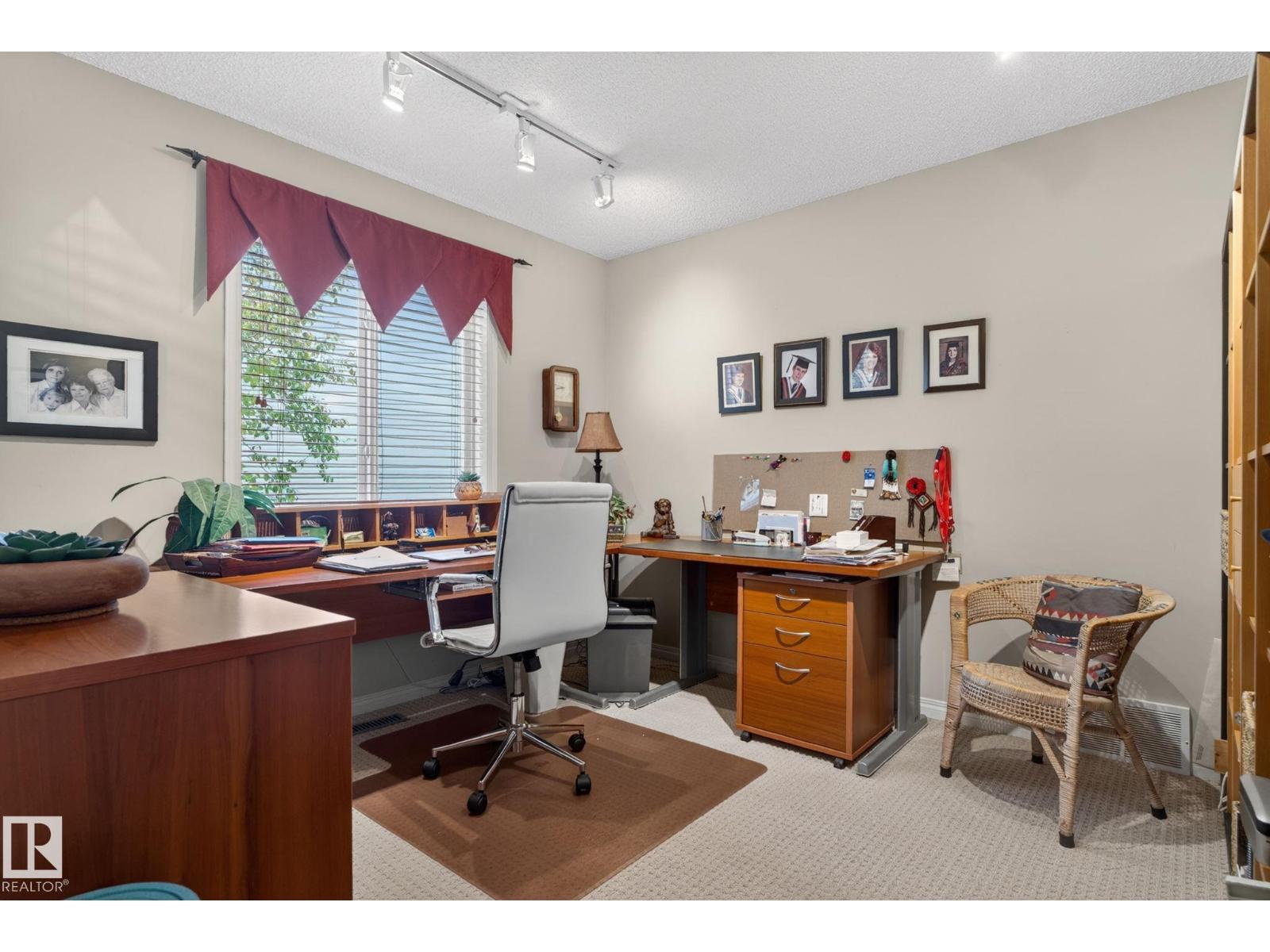 #34 330 GALBRAITH CL NW - 18
