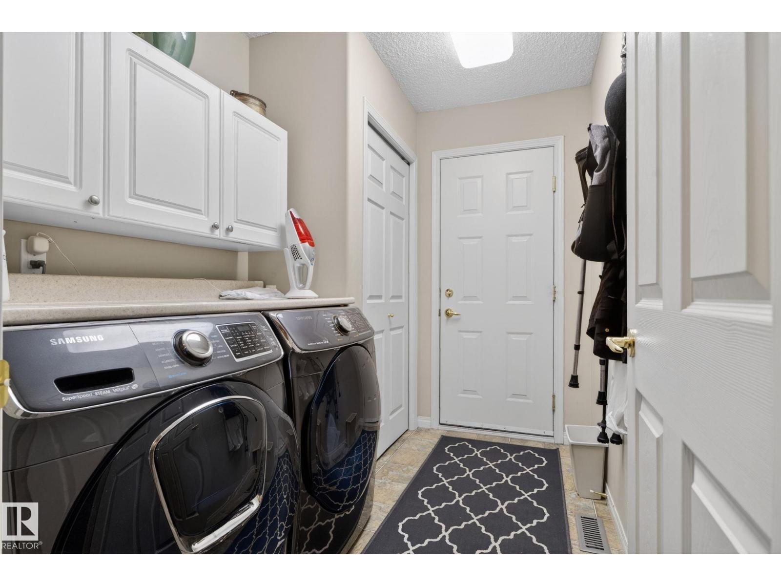 #34 330 GALBRAITH CL NW - 23