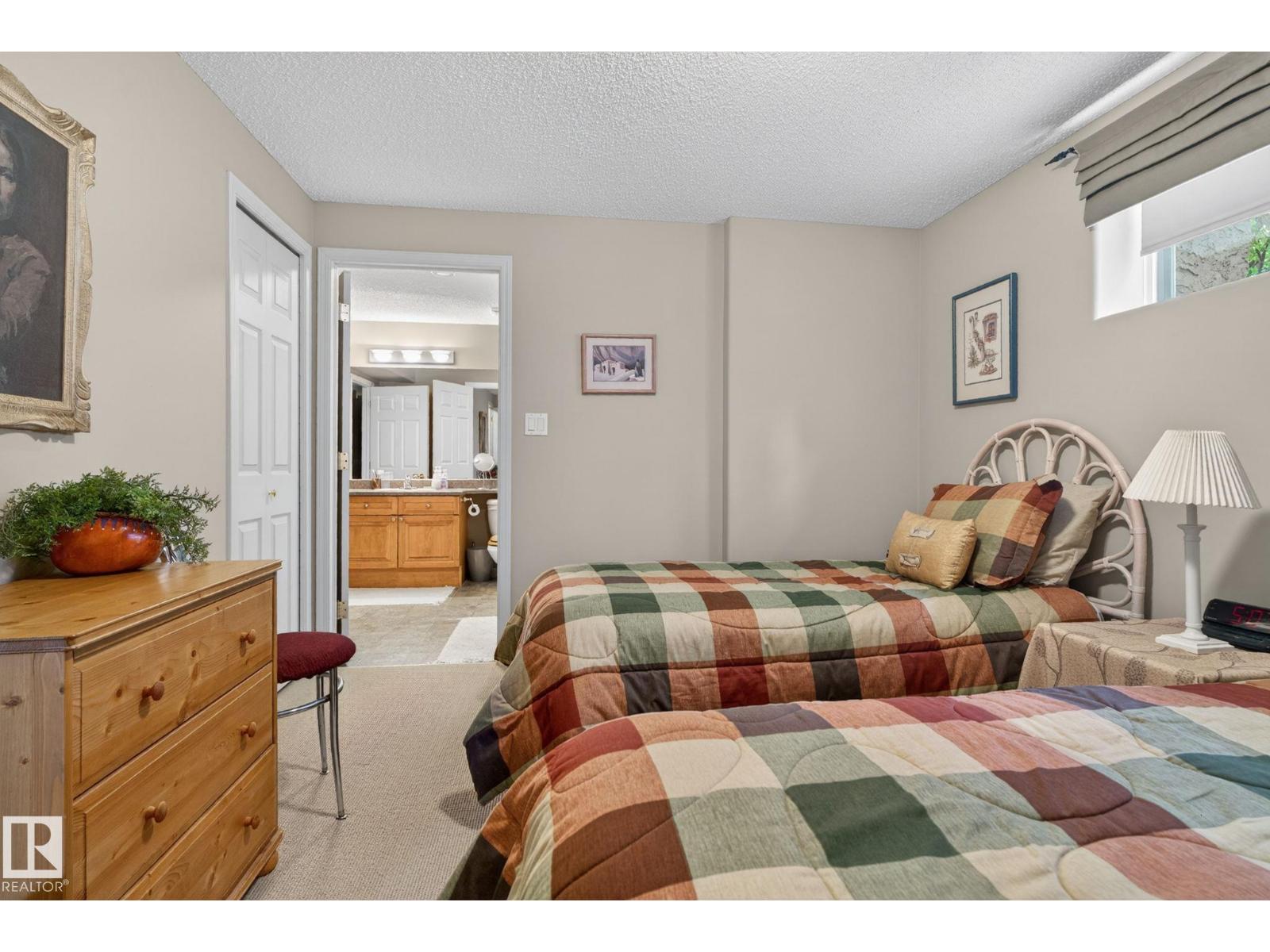 #34 330 GALBRAITH CL NW - 25