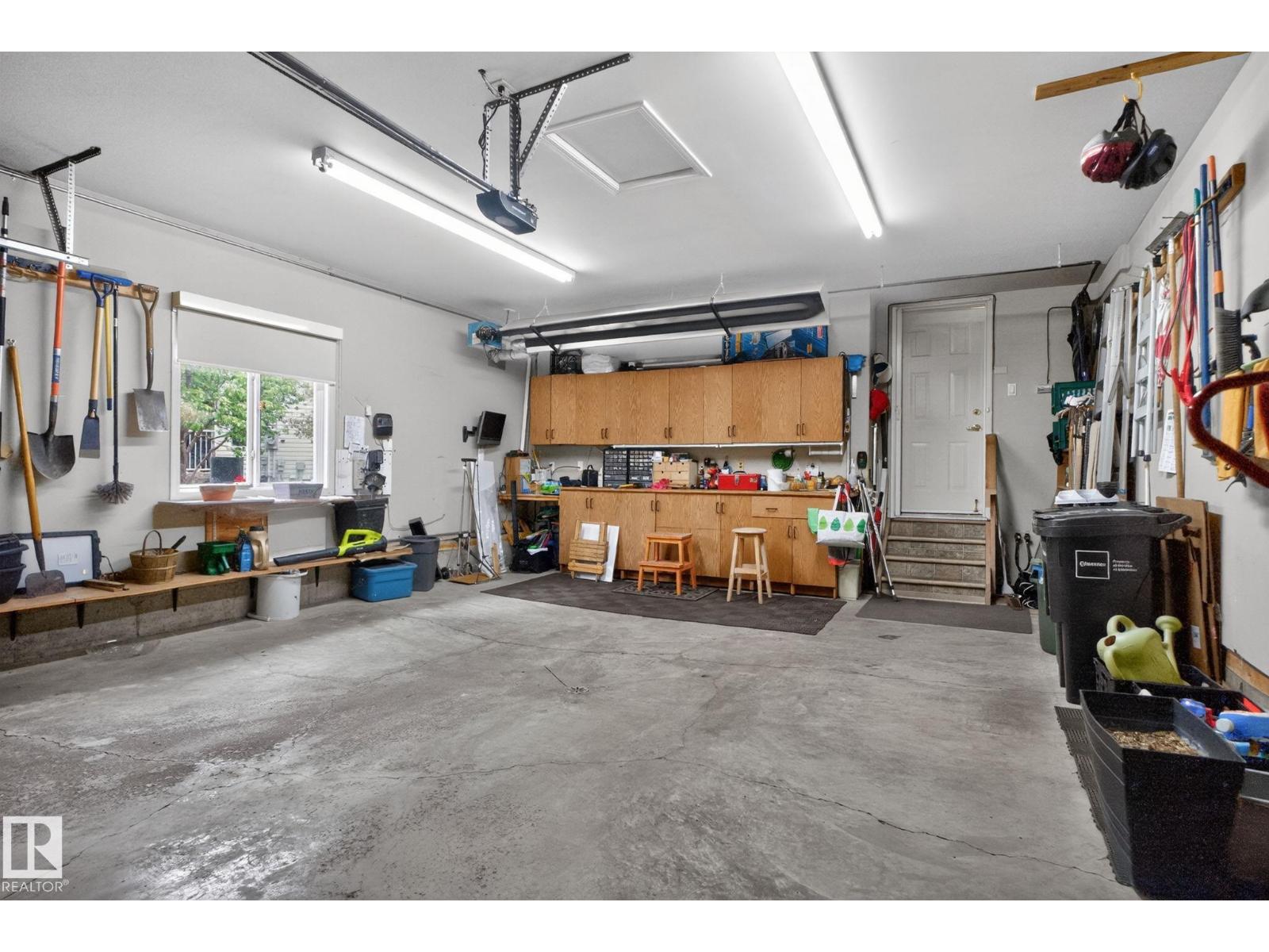 #34 330 GALBRAITH CL NW - 46