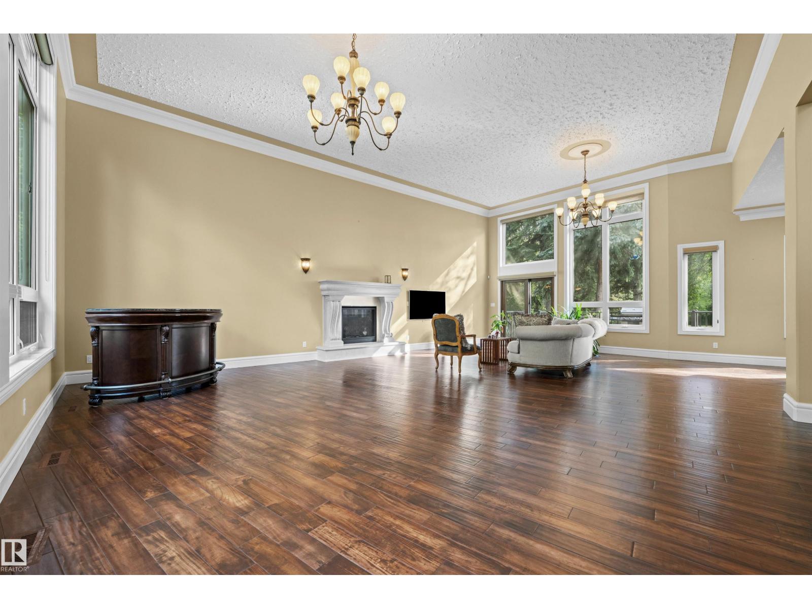 116 WINDERMERE CR NW - 5