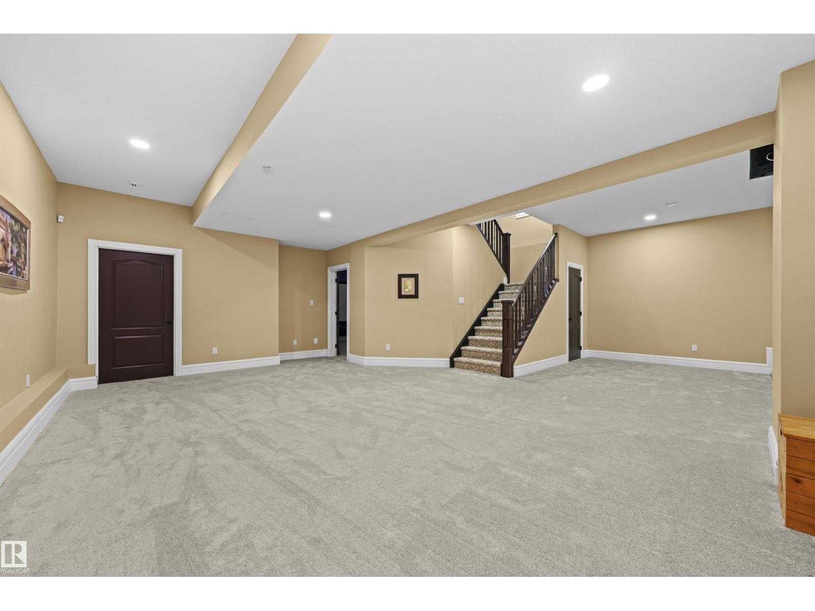 116 WINDERMERE CR NW - 53