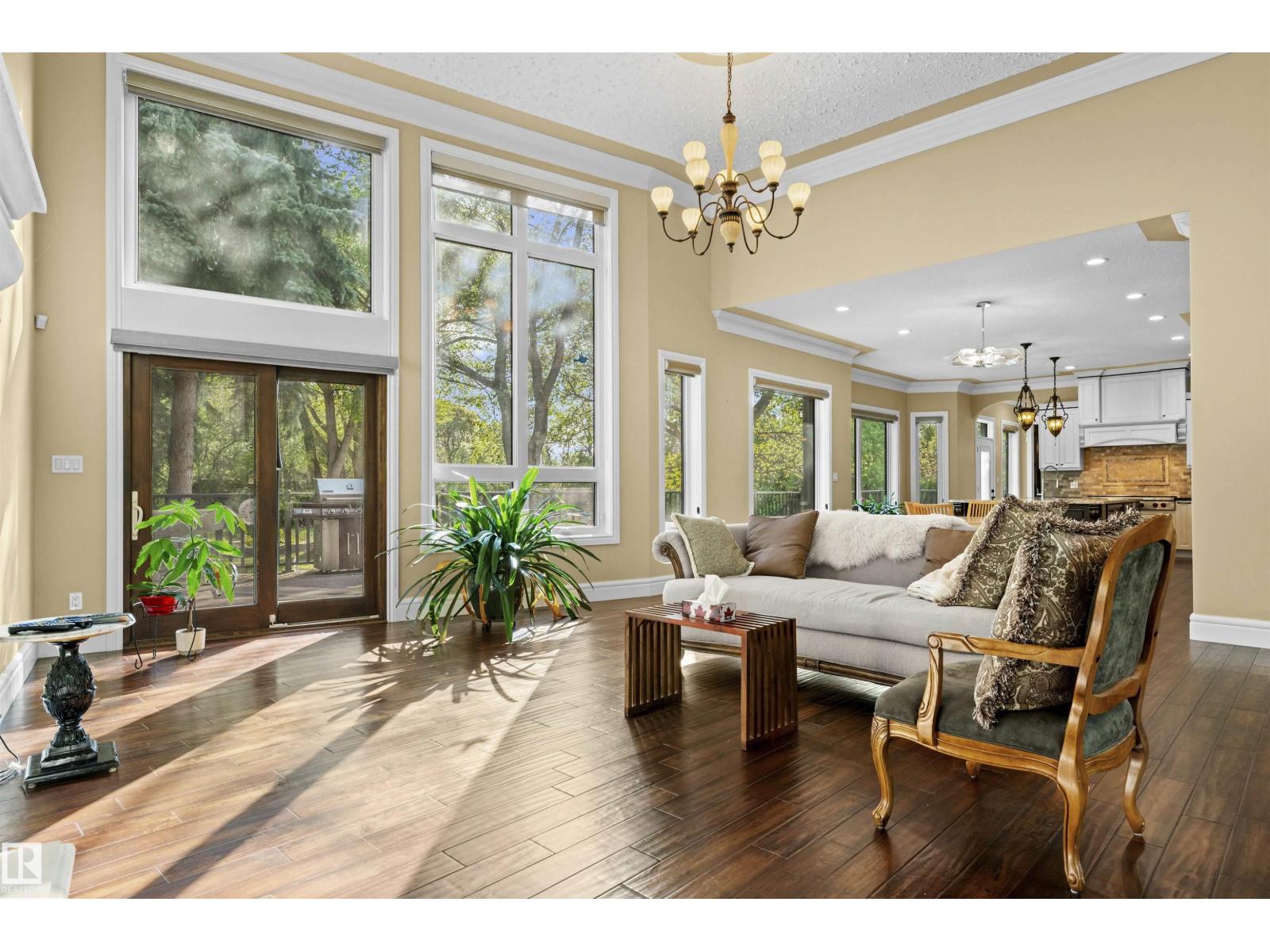 116 WINDERMERE CR NW - 9