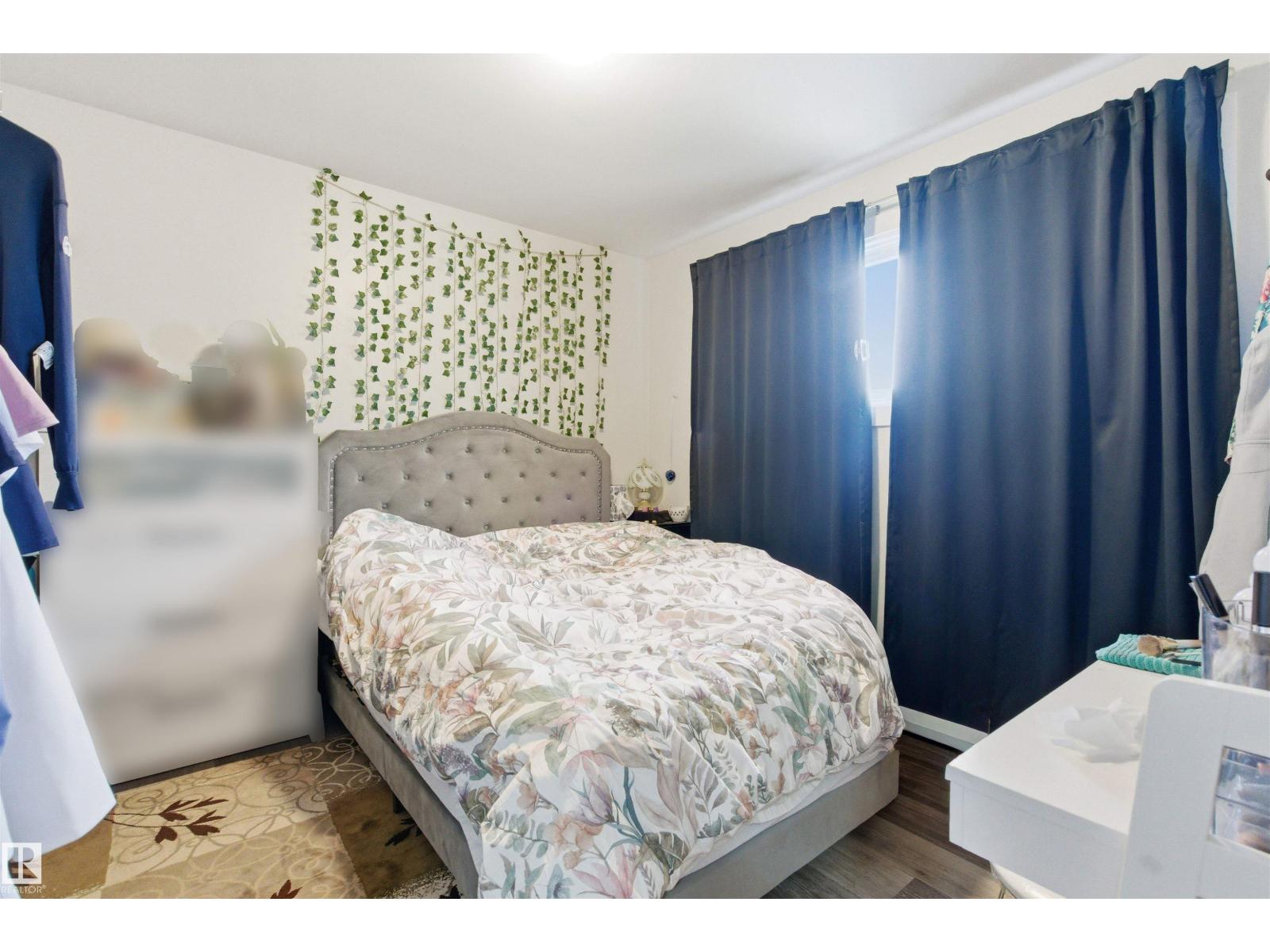 13007 135 ST NW - 8