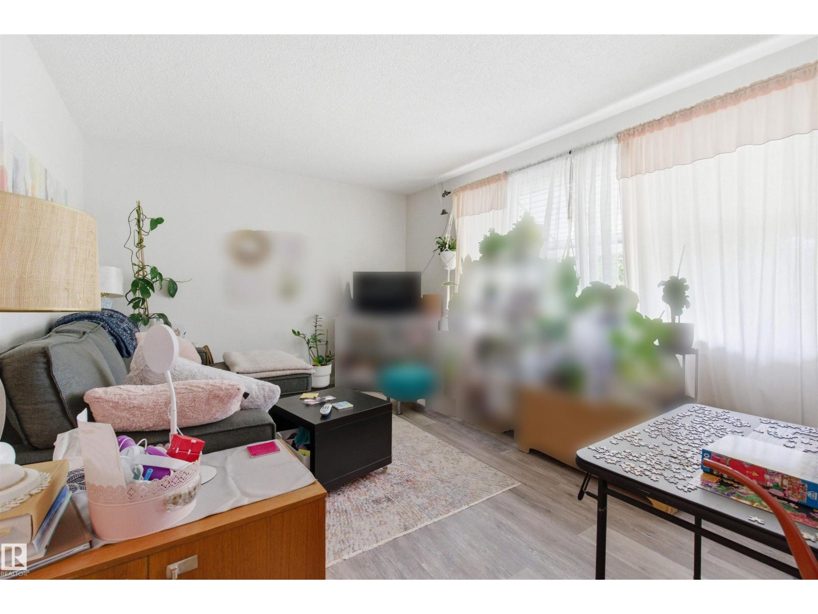 13007 135 ST NW - 2