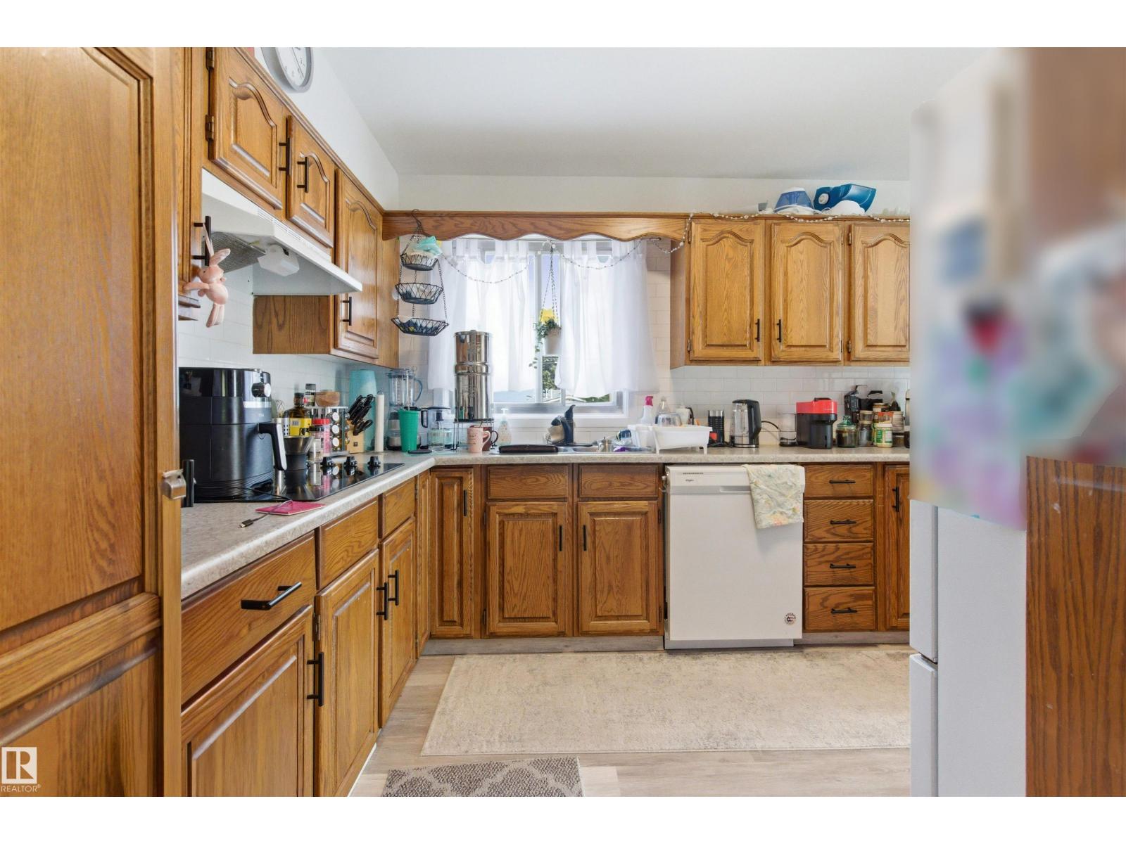 13007 135 ST NW - 4