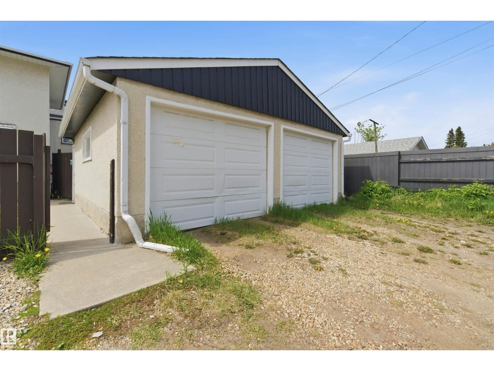 13007 135 ST NW - 38