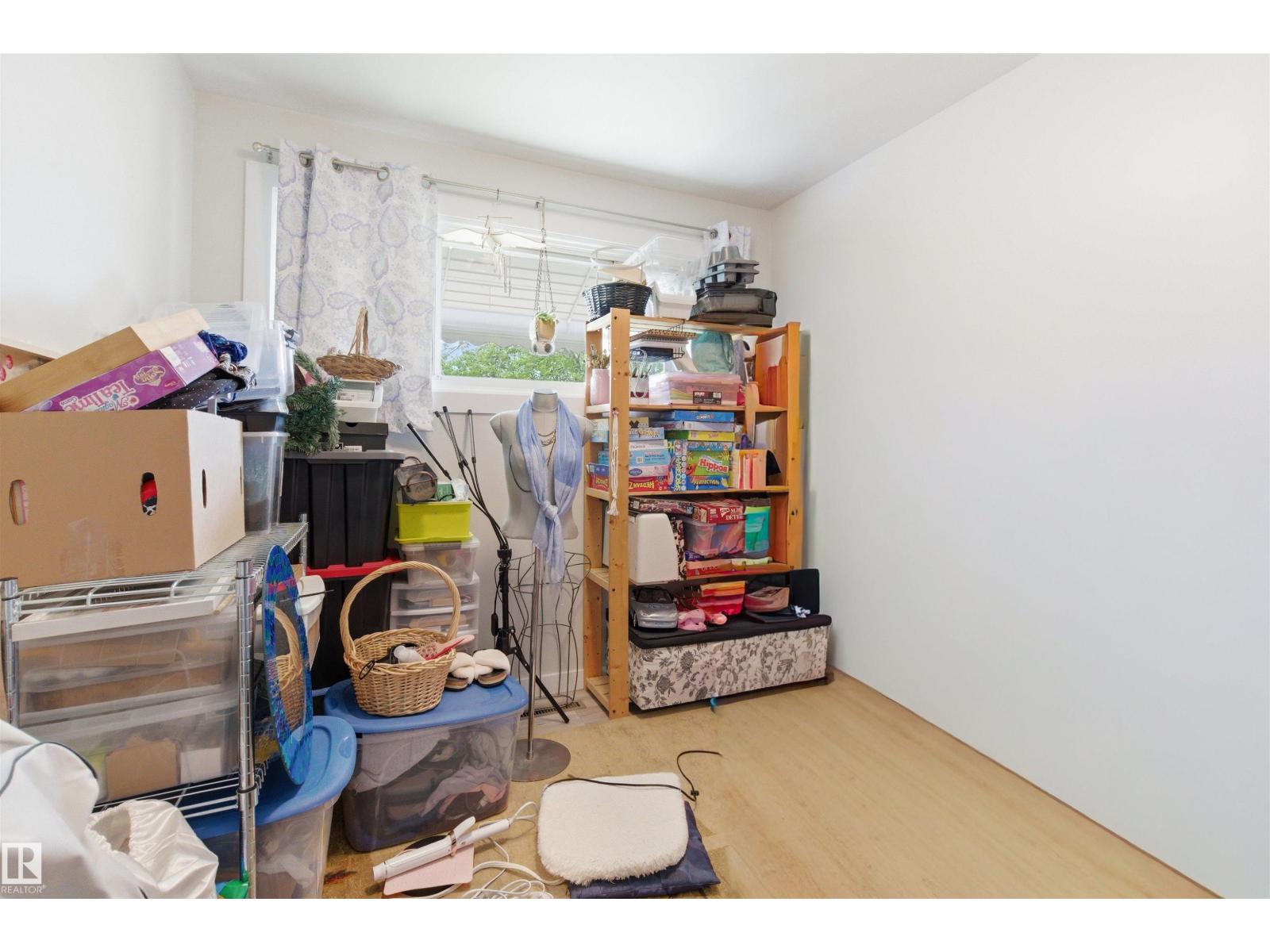 13007 135 ST NW - 6