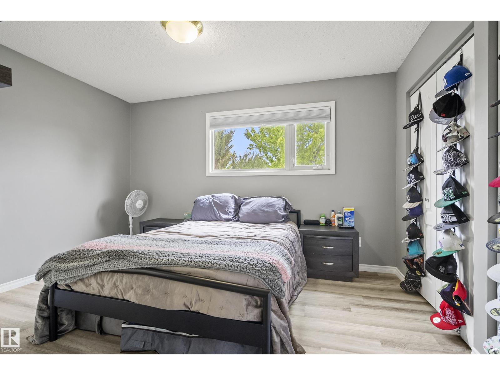 4304 42 AV — photo 19
