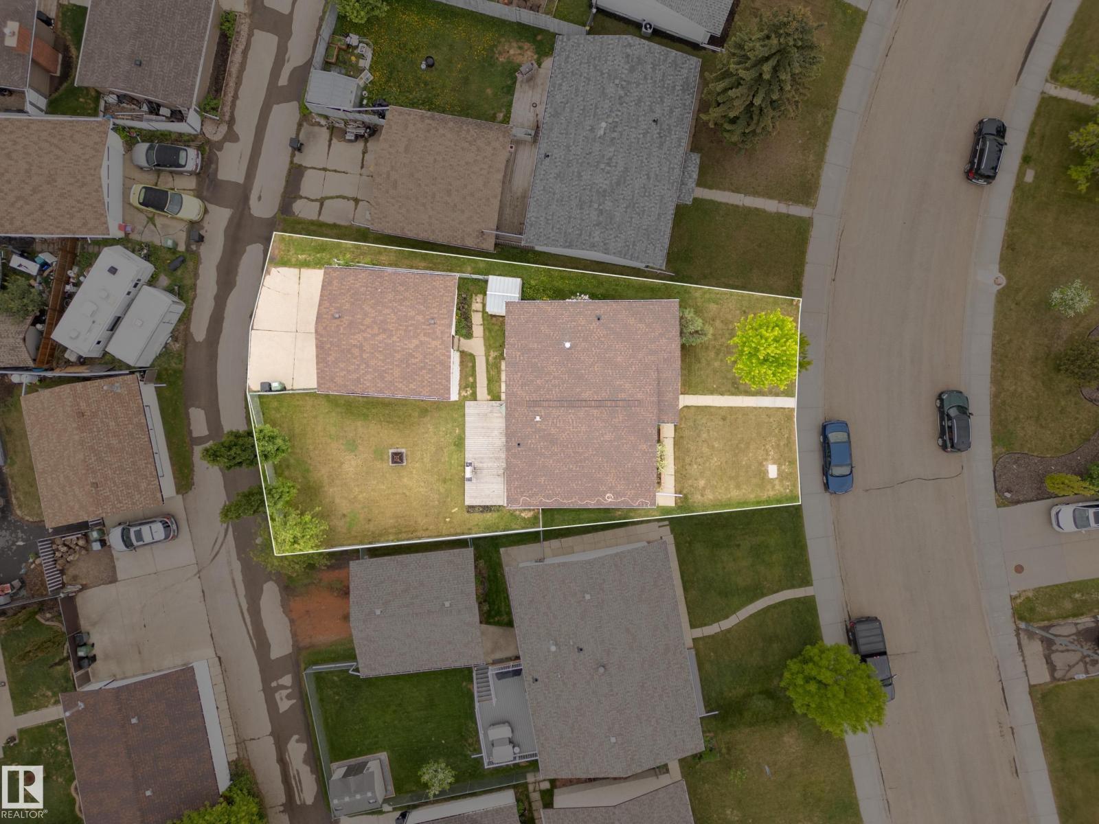 4304 42 AV exterior
