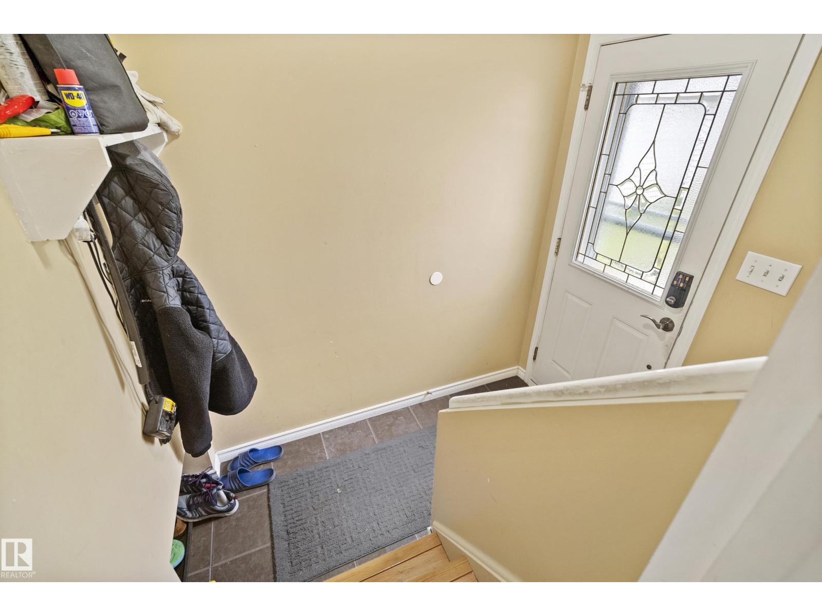 4304 42 AV — photo 25