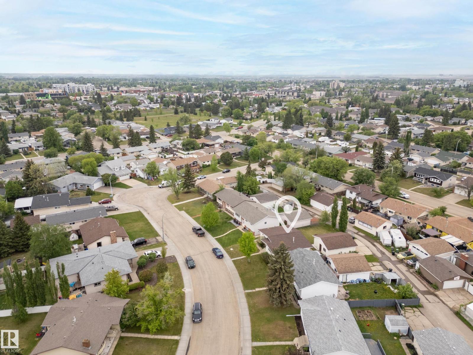 4304 42 AV — photo 39