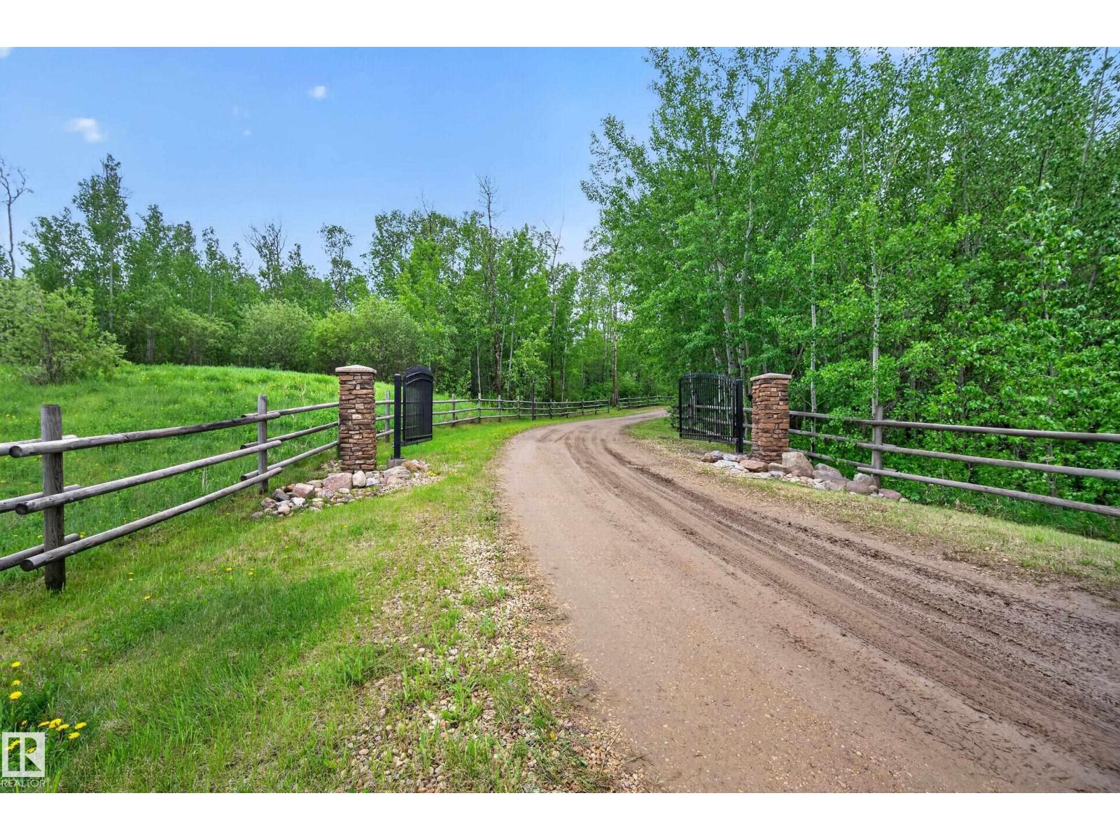 23007 TWP RD 505A exterior
