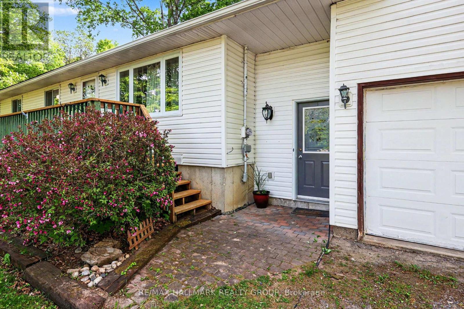 471 CAMPBELL DRIVE - Image 2