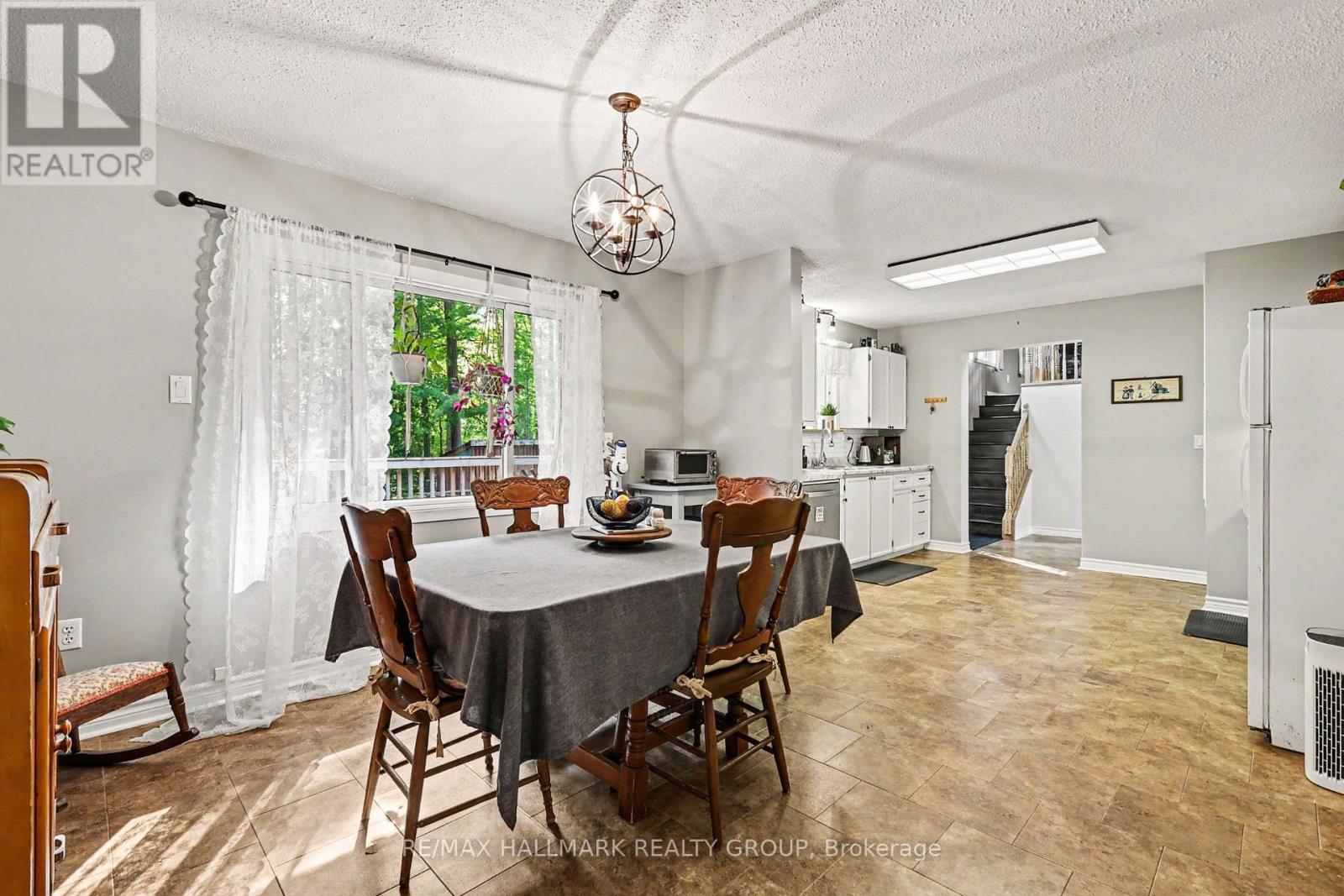 471 CAMPBELL DRIVE - 8