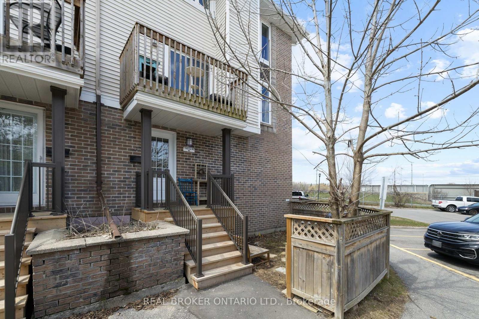 #3 7 TIMBERVIEW WAY - 2
