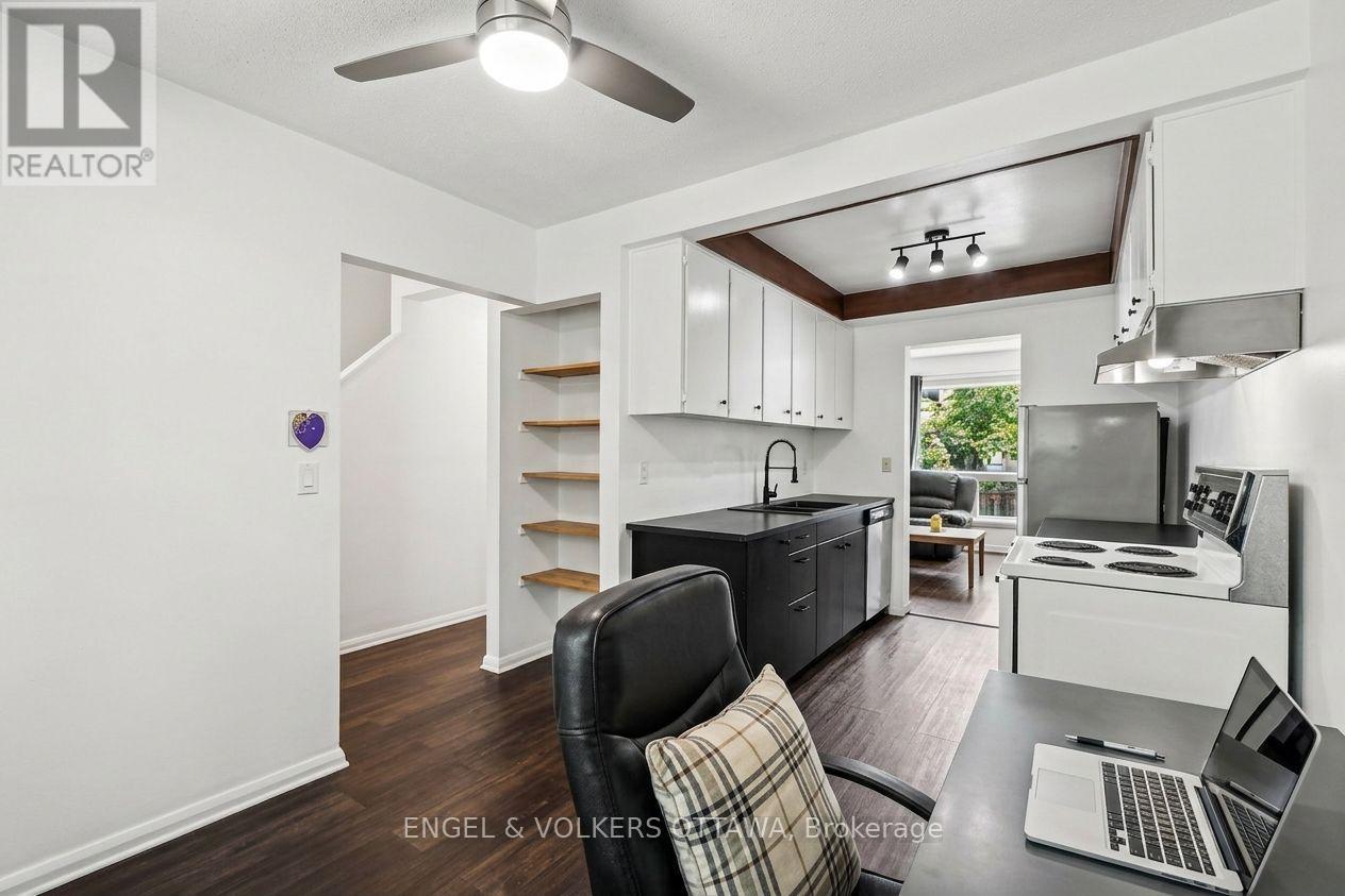 4557 DORA CRESCENT - 7