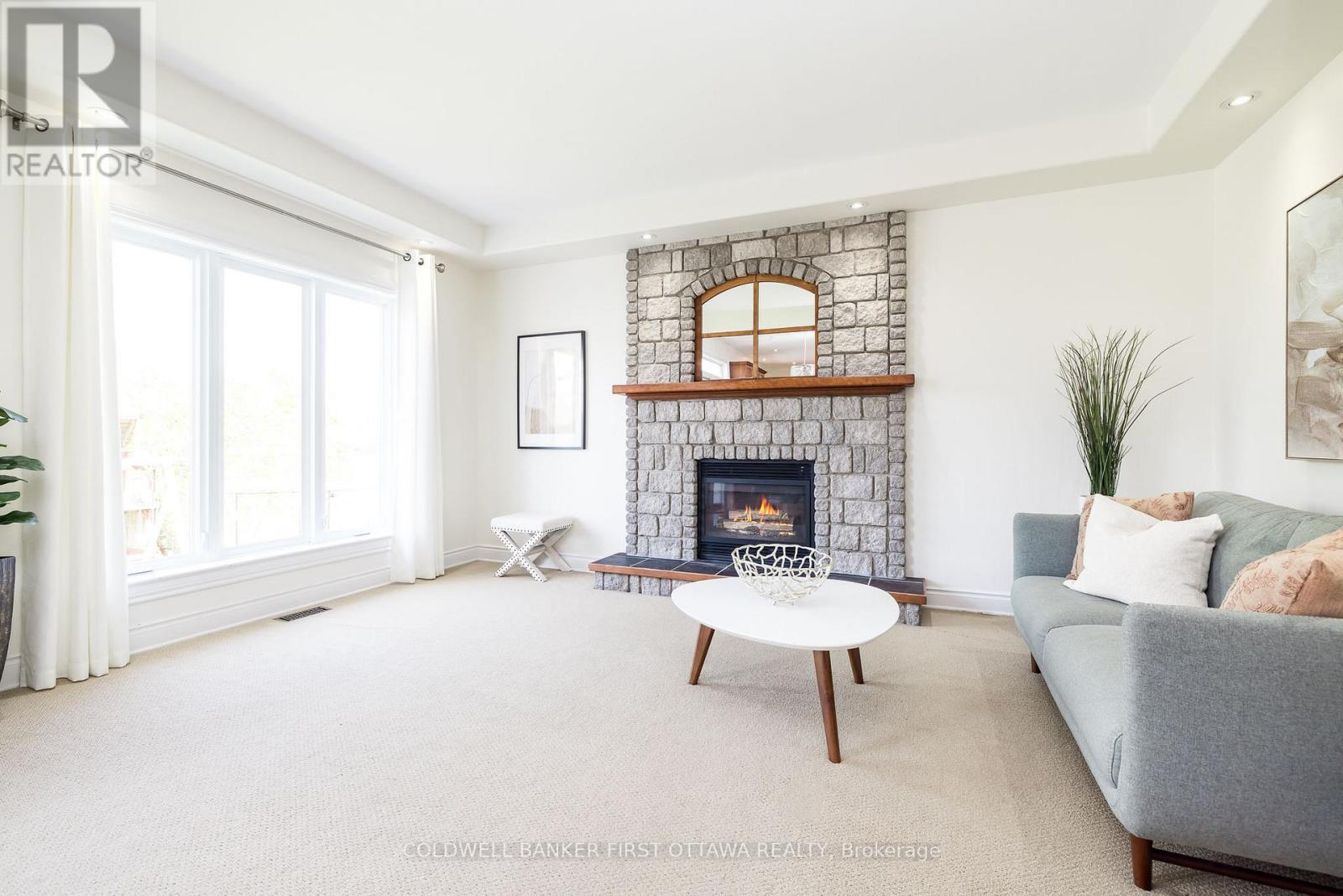 187 GLENNCASTLE DRIVE - 19