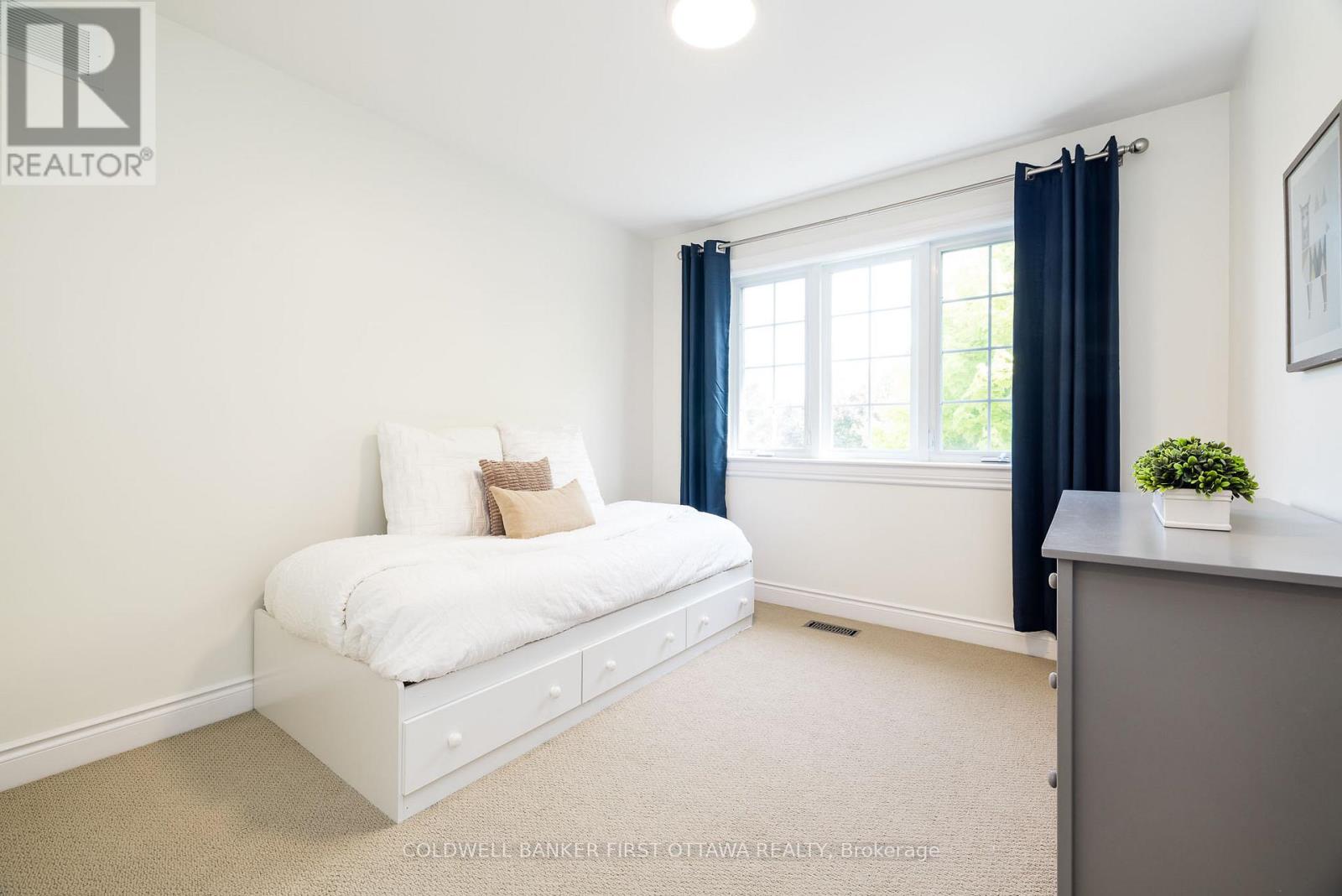 187 GLENNCASTLE DRIVE - 35