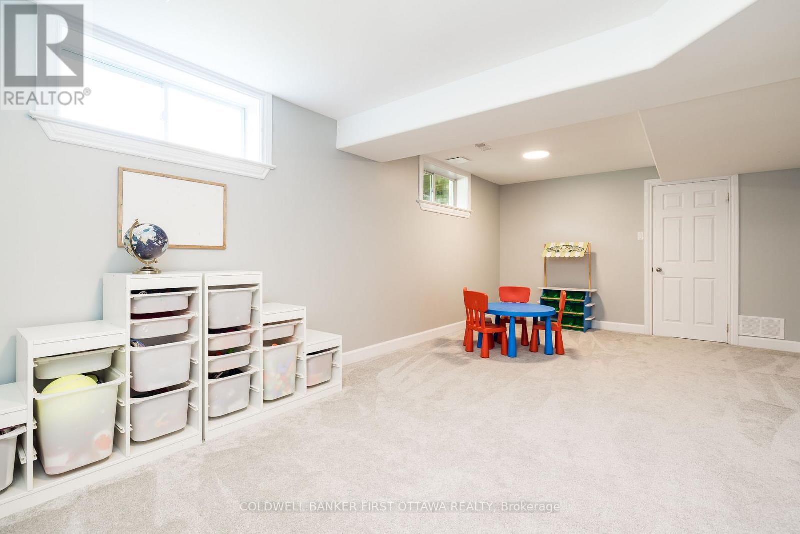 187 GLENNCASTLE DRIVE - 40