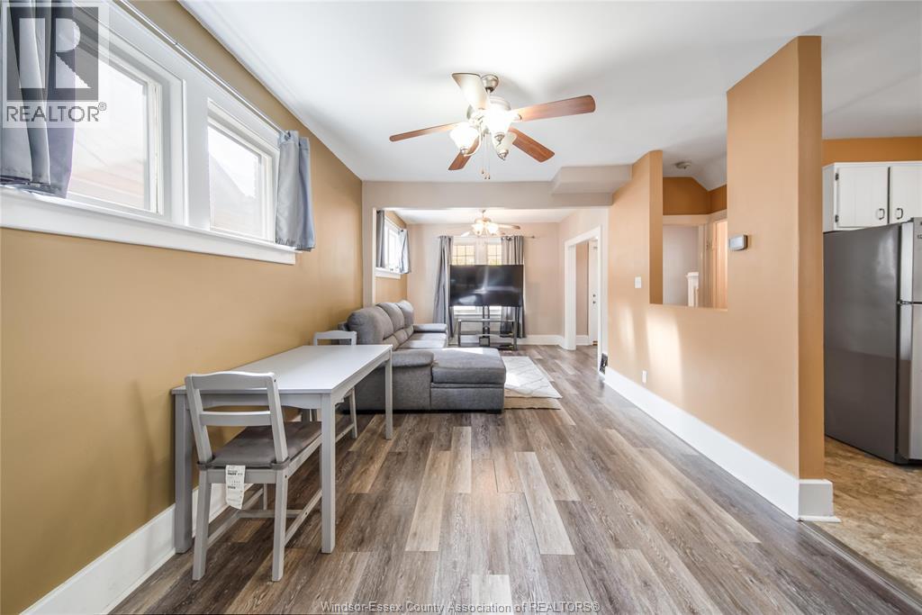 884 JOS JANISSE AVENUE - 12