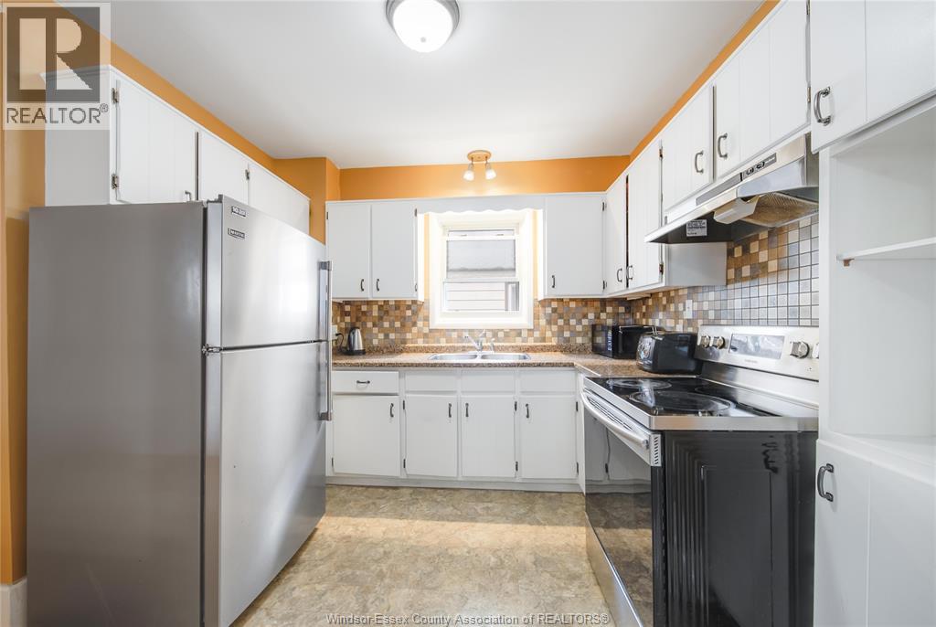 884 JOS JANISSE AVENUE - 15