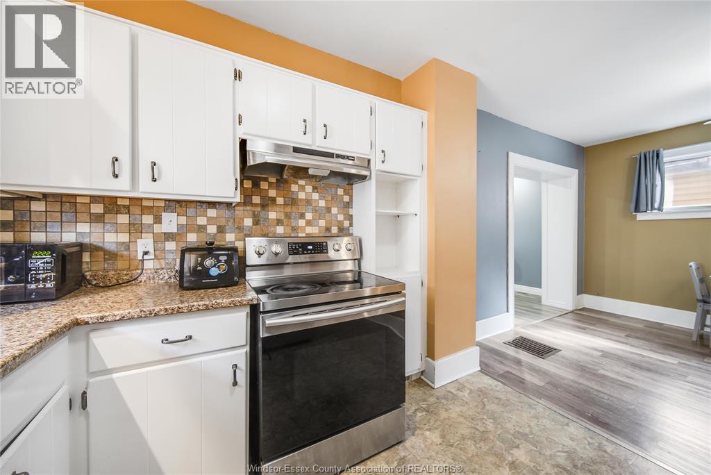884 JOS JANISSE AVENUE - 17