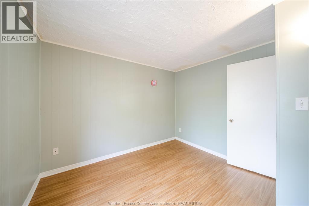 884 JOS JANISSE AVENUE - 28