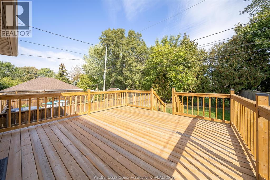 884 JOS JANISSE AVENUE - 39