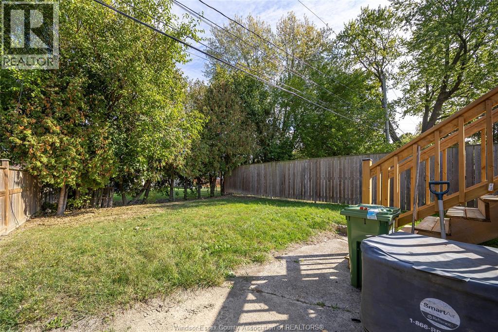 884 JOS JANISSE AVENUE - 42