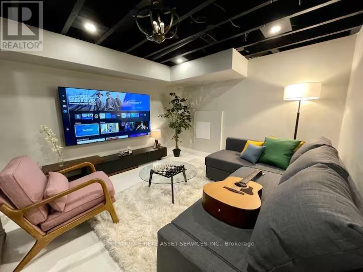 91 ALTON AVENUE - 13