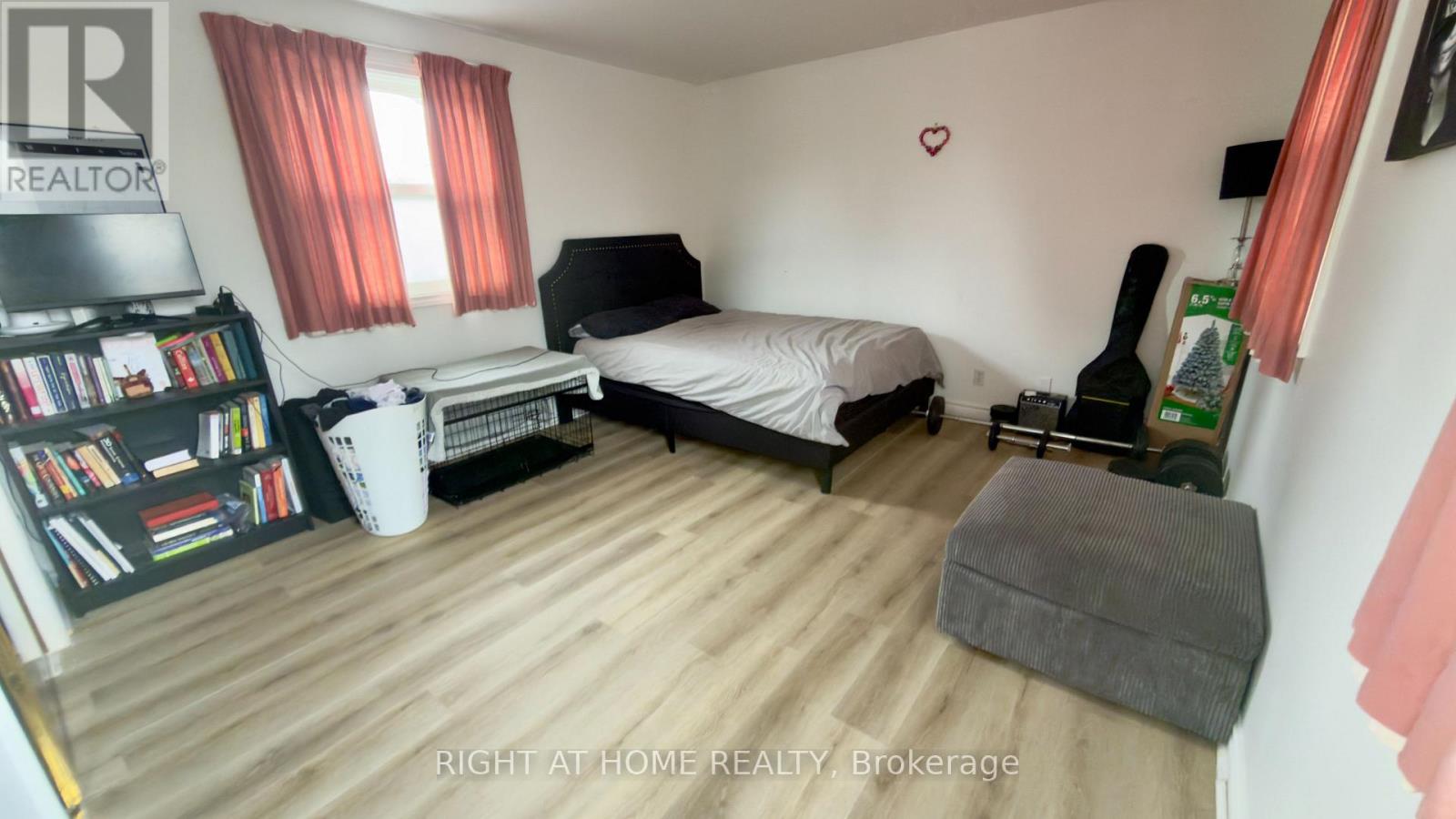 21 MITRE PLACE - 29