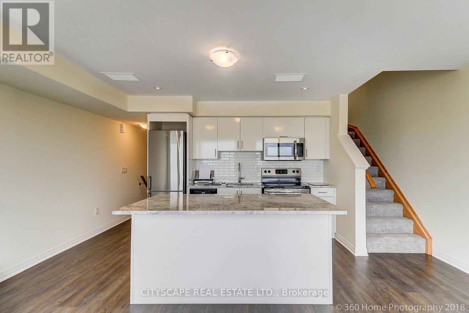 #4 142 WILLIAM DUNCAN ROAD - 5