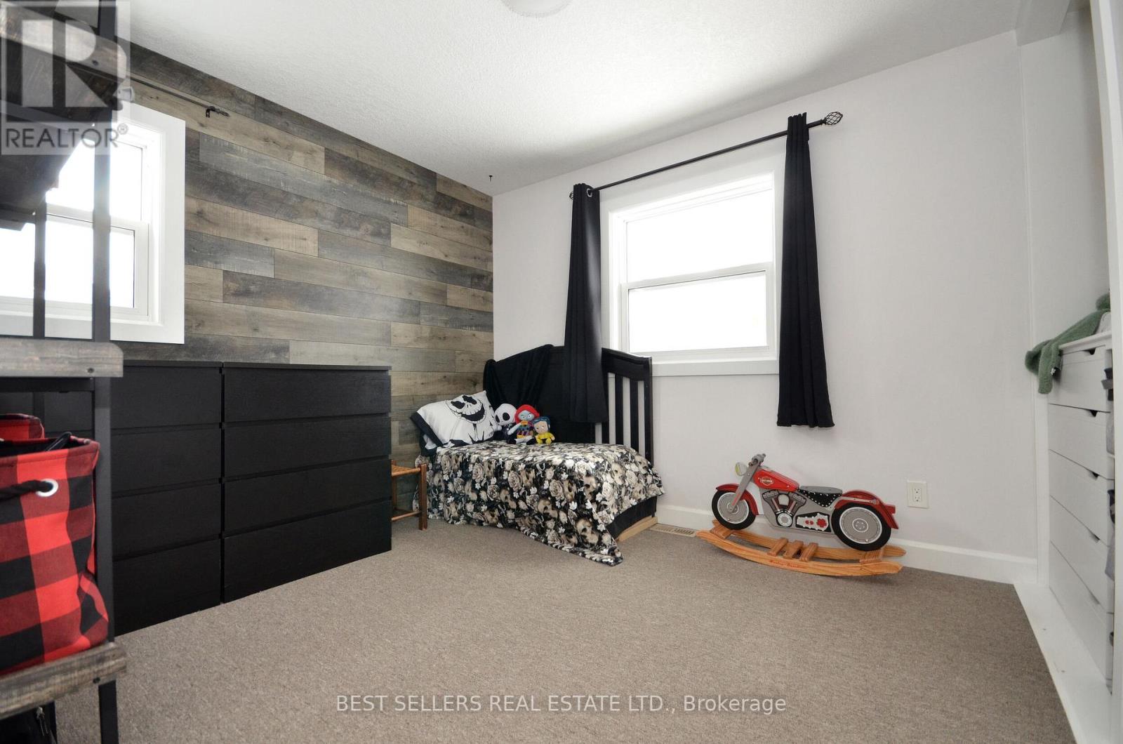 160 ELORA STREET W - 23