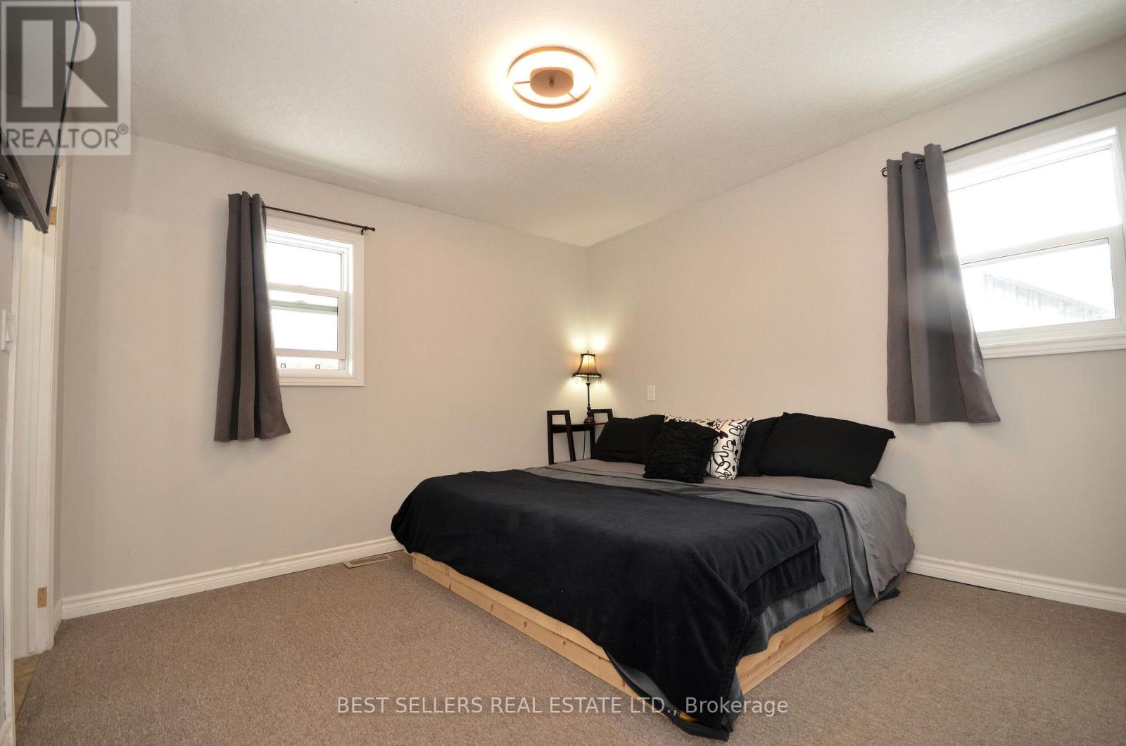 160 ELORA STREET W - 20