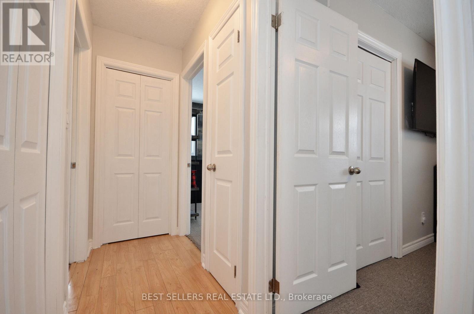 160 ELORA STREET W - 17