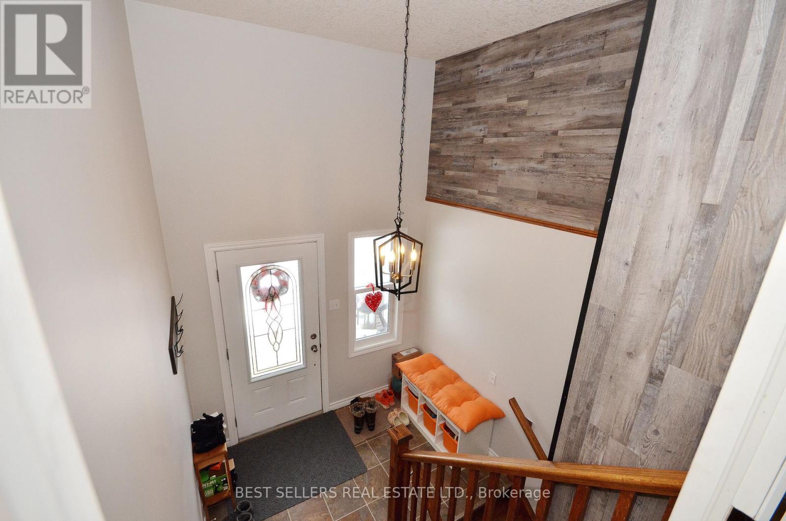 160 ELORA STREET W - 28