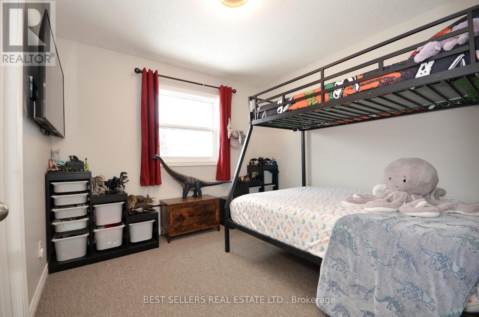 160 ELORA STREET W - 18