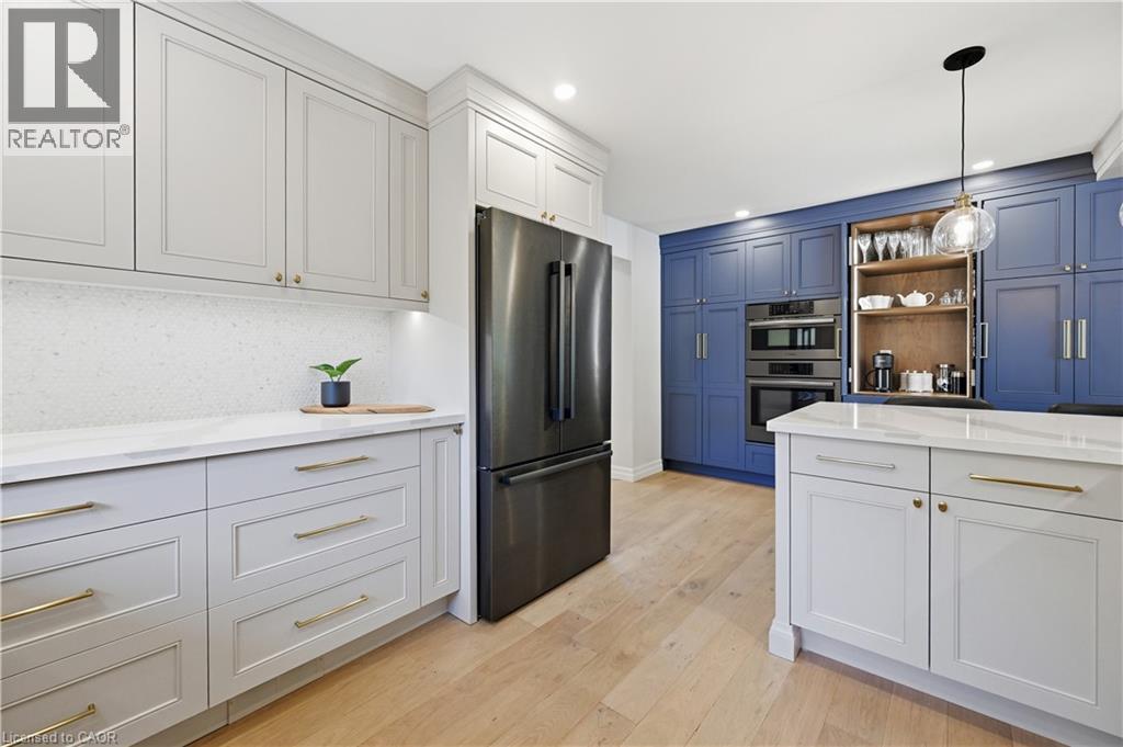521 DYNES Road - 11