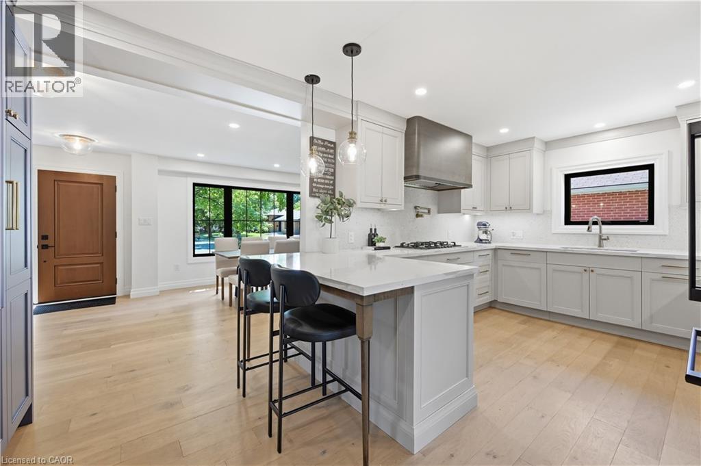 521 DYNES Road - 12